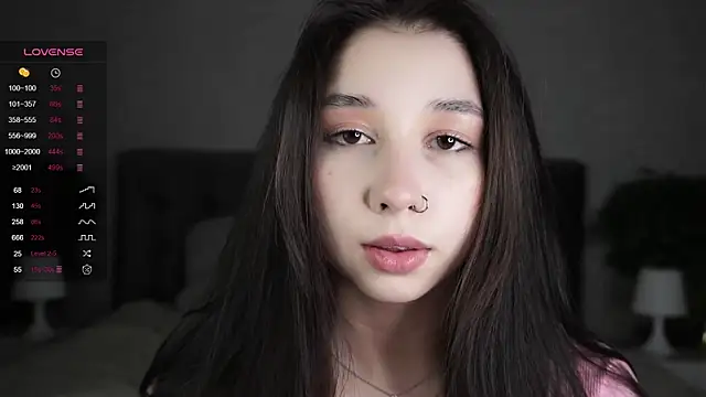 Snapshot of AislyEmbury chatting on March 2025 05:38:02 PM AislyEmbury online show from March 2025 05:38:02 PM