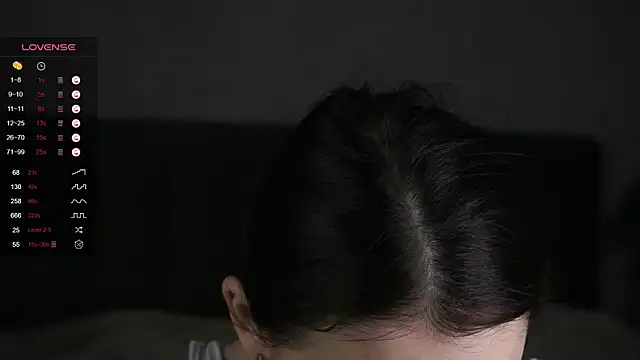 Snapshot of AislyEmbury chatting on March 2025 01:43:01 AM AislyEmbury online show from March 2025 01:43:01 AM