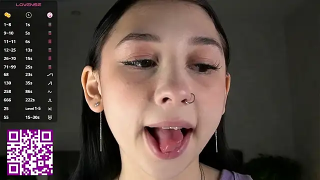 Snapshot of AislyEmbury chatting on November 2025 02:58:02 AM AislyEmbury online show from November 2025 02:58:02 AM