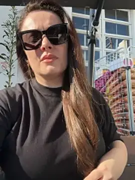 Sophie Eaton online show from April 2026 06:35:01 PM