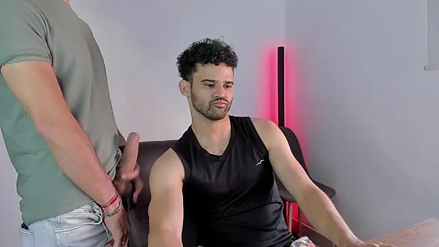 crisandrews online show from September 2025 09:07:02 PM