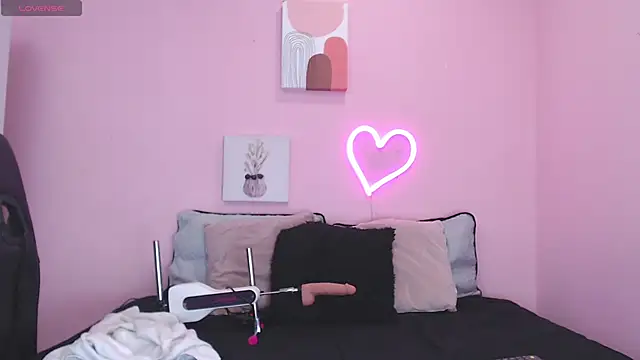 Snapshot of Ian_Castillo_ chatting on January 2025 11:20:02 AM Ian Castillo online show from January 2025 11:20:02 AM