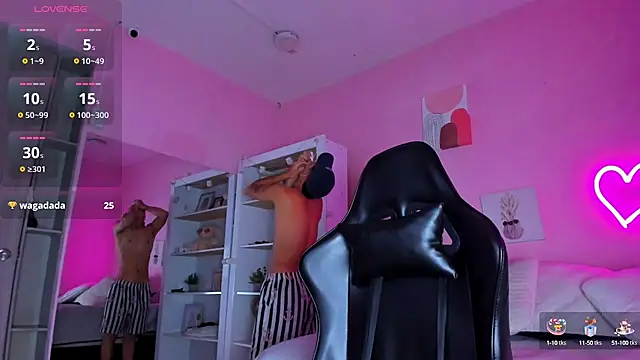 Snapshot of Ian_Castillo_ chatting on September 2025 11:21:02 AM Ian Castillo online show from September 2025 11:21:02 AM