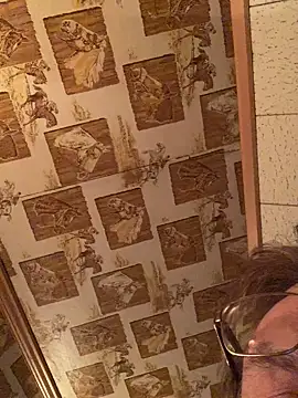 Tonybaloney1972 online show from December 2024 01:11:02 PM