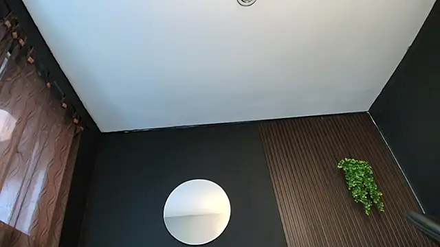 Aaron Jassell1 online show from September 2025 02:44:02 PM