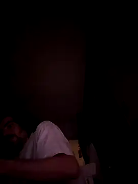 wolfwhite95 online show from September 2025 02:44:02 AM