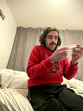 wolfwhite95 online show from November 2025 11:10:02 PM