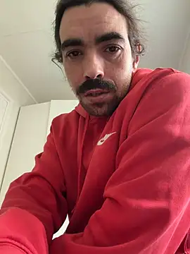 wolfwhite95 online show from June 2026 07:29:01 PM