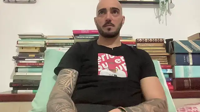 alessandromori91 online show from April 2026 08:44:01 PM