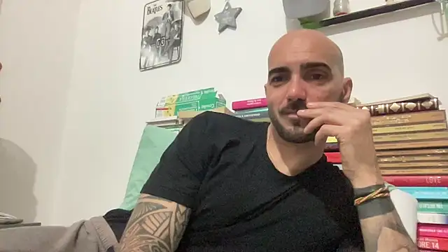 Snapshot of alessandromori91 chatting on May 2026 11:21:01 PM alessandromori91 online show from May 2026 11:21:01 PM