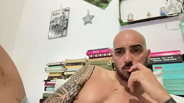 alessandromori91 online show from June 2026 09:01:02 PM