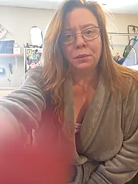 MsShelby40 online show from February 2025 04:37:02 PM