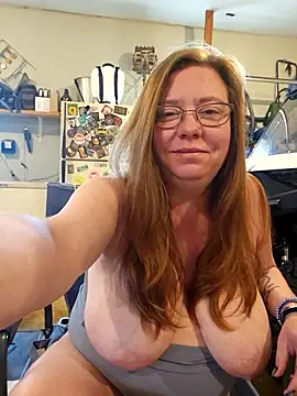 MsShelby40 online show from November 2025 04:25:01 PM