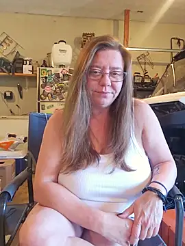 MsShelby40 online show from June 2026 10:12:02 PM