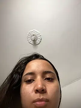 MollySanders    online show from January 2025 04:27:01 PM