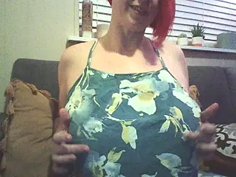 Snapshot of Big-Tits-McGee chatting on December 2024 05:00:01 AM Big-Tits-McGee online show from December 2024 05:00:01 AM