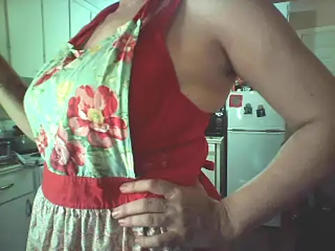 Snapshot of Big-Tits-McGee chatting on January 2025 04:39:01 PM Big-Tits-McGee online show from January 2025 04:39:01 PM