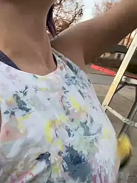 Snapshot of Big-Tits-McGee chatting on February 2025 11:47:01 PM Big-Tits-McGee online show from February 2025 11:47:01 PM