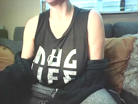 Snapshot of Big-Tits-McGee chatting on February 2025 07:10:01 PM Big-Tits-McGee online show from February 2025 07:10:01 PM