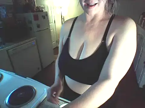 Snapshot of Big-Tits-McGee chatting on March 2025 03:04:01 PM Big-Tits-McGee online show from March 2025 03:04:01 PM