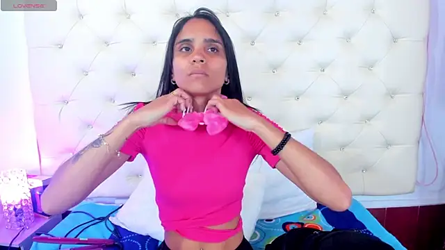 sophie pariss online show from January 2025 03:12:01 AM