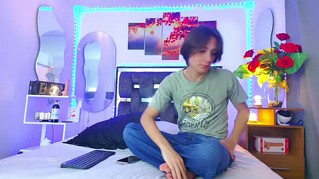 Alex and Fabian online show from March 2025 06:36:01 PM