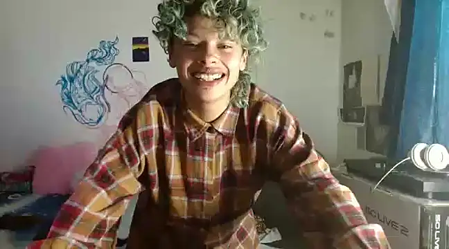 Snapshot of fenixmfx19 chatting on December 2024 09:22:02 PM fenixmfx19 online show from December 2024 09:22:02 PM