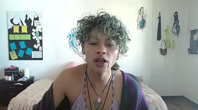 Snapshot of fenixmfx19 chatting on January 2025 03:02:01 PM fenixmfx19 online show from January 2025 03:02:01 PM