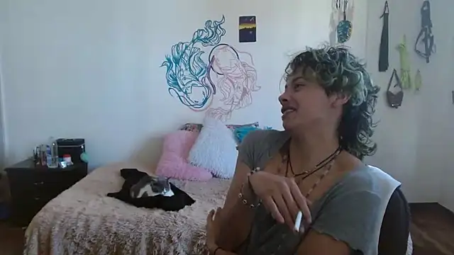 Snapshot of fenixmfx19 chatting on February 2025 04:35:01 PM fenixmfx19 online show from February 2025 04:35:01 PM