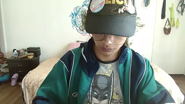 Snapshot of fenixmfx19 chatting on February 2025 07:09:01 PM fenixmfx19 online show from February 2025 07:09:01 PM