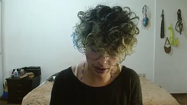 Snapshot of fenixmfx19 chatting on February 2025 12:10:01 AM fenixmfx19 online show from February 2025 12:10:01 AM