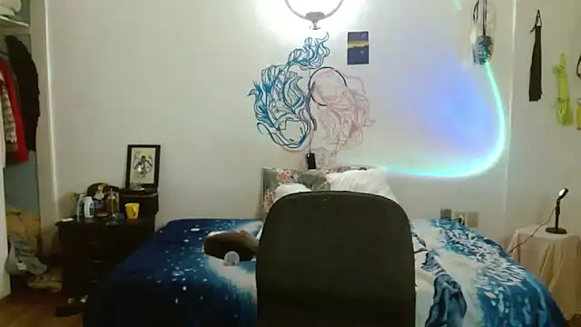 Snapshot of fenixmfx19 chatting on March 2025 10:13:02 PM fenixmfx19 online show from March 2025 10:13:02 PM