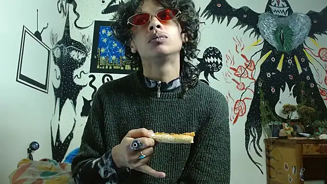 Snapshot of fenixmfx19 chatting on October 2025 06:05:02 PM fenixmfx19 online show from October 2025 06:05:02 PM