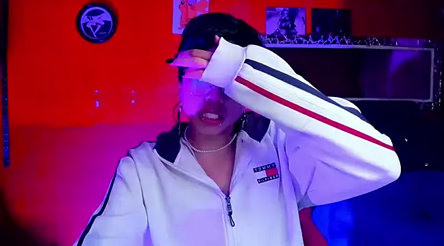 AnggelONfiree online show from February 2025 05:05:02 AM