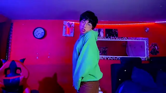 AnggelONfiree online show from March 2025 05:43:02 AM