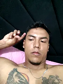 Snapshot of MagicMike009 chatting on November 2025 11:15:01 PM MagicMike009 online show from November 2025 11:15:01 PM