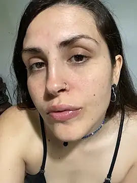 isadelasestrellas online show from October 2025 02:04:01 PM