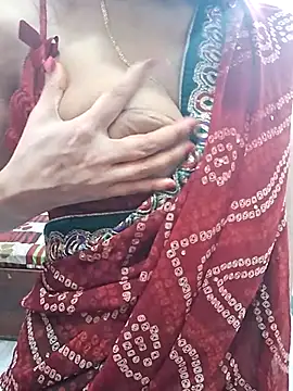 Snapshot of priya_sharma02 chatting on March 2025 08:24:02 AM priya sharma02 online show from March 2025 08:24:02 AM