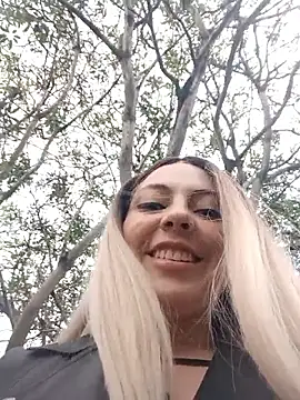 madelaine- online show from September 2025 10:32:02 PM