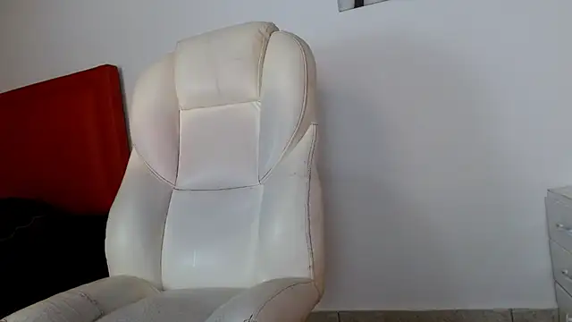 Snapshot of tonibelmont chatting on March 2025 09:40:02 PM tonibelmont online show from March 2025 09:40:02 PM