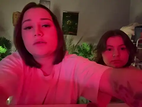 Snapshot of DaisyBooom chatting on January 2026 08:03:01 PM DaisyBooom online show from January 2026 08:03:01 PM