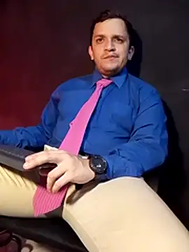 Snapshot of tony_landri chatting on June 2026 04:45:01 AM tony landri online show from June 2026 04:45:01 AM
