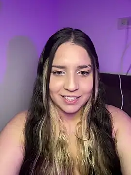 Snapshot of valentina_jonnes1 chatting on February 2026 05:33:02 AM valentina jonnes1 online show from February 2026 05:33:02 AM