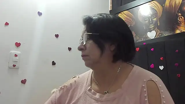 Evaaross 2345 online show from May 2026 12:02:01 PM