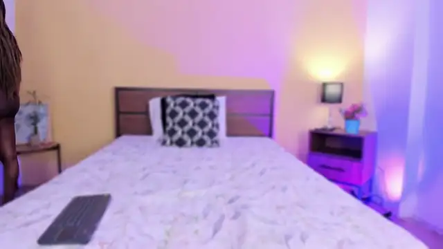 Snapshot of HellenHylls chatting on December 2024 08:55:01 PM HellenHylls online show from December 2024 08:55:01 PM