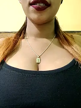 Snapshot of RUPAI009 chatting on March 2025 06:48:02 AM RUPAI009 online show from March 2025 06:48:02 AM