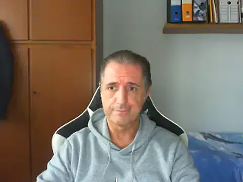 Snapshot of lliuk70mi chatting on January 2025 12:46:02 PM lliuk70mi online show from January 2025 12:46:02 PM