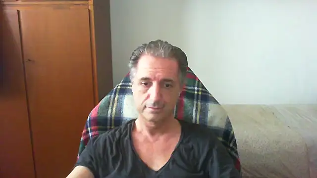 lliuk70mi online show from April 2026 12:43:01 PM