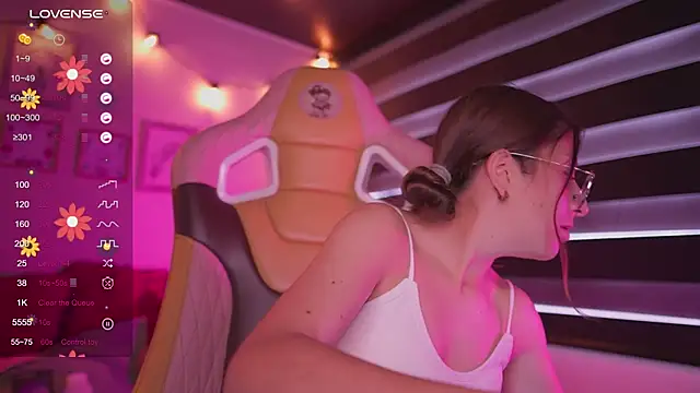 milly kenner online show from December 2024 07:34:02 PM