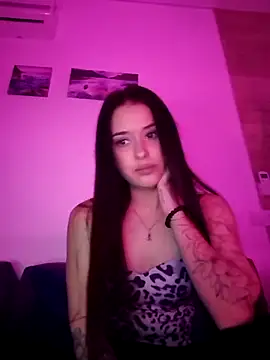 Snapshot of AlisaLink chatting on December 2024 05:50:01 PM AlisaLink online show from December 2024 05:50:01 PM